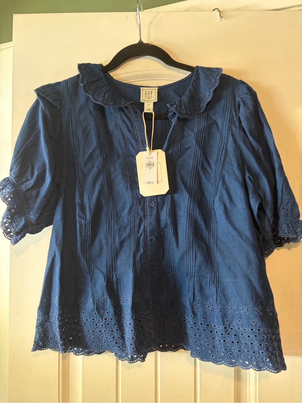 Gap x DOEN Women's Eyelet Trim Button-Front Top in Navy